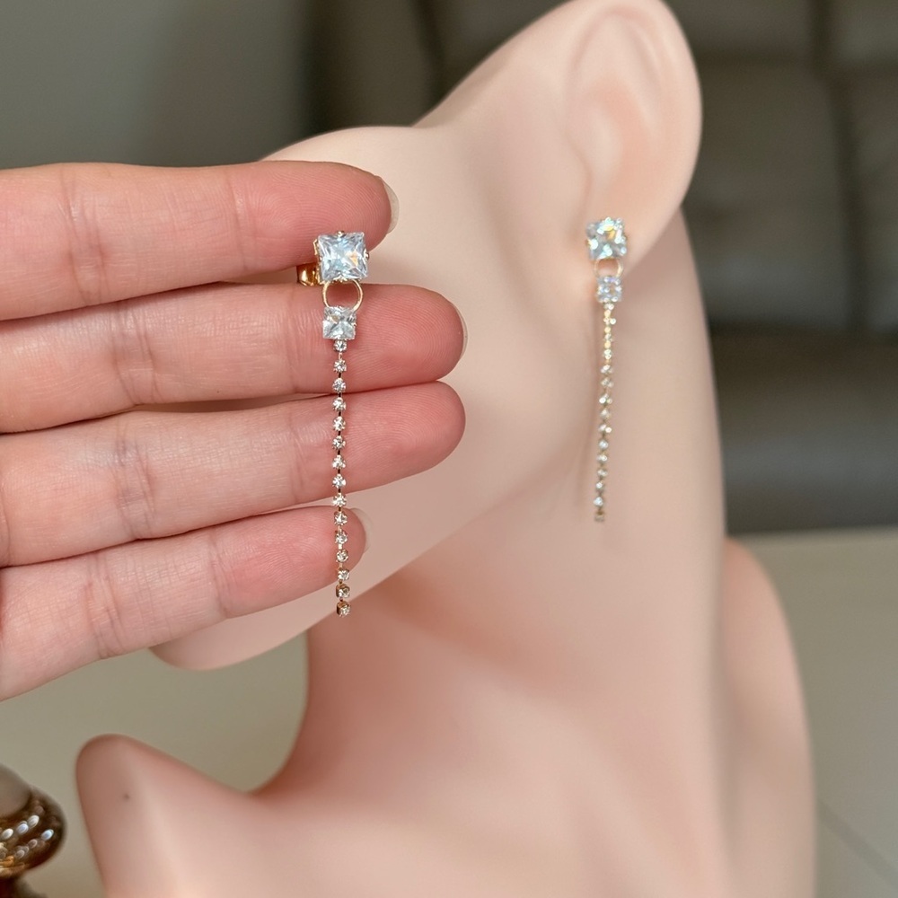 Elegant Gold and Silver Drop Earrings - Picture 4 of 9